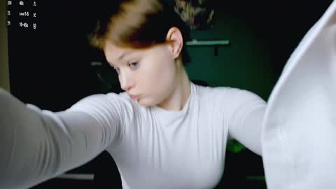 Snapshot of nikol_kitt chatting on 01.11.25 Little Niko  Help me reach my goals online show from 01.11.25