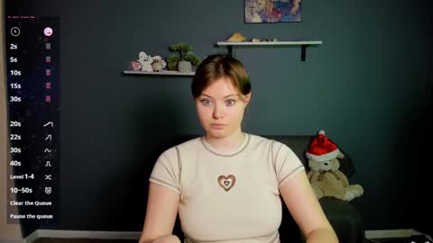 Snapshot of nikol_kitt chatting on 01.18.25 Little Niko  Help me reach my goals online show from 01.18.25