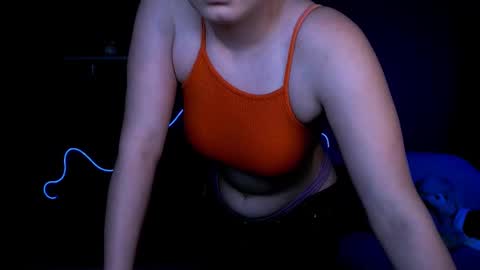Snapshot of nikol_kitt chatting on 02.12.25 Little Niko  Help me reach my goals online show from 02.12.25