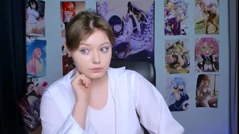Snapshot of nikol_kitt chatting on 02.17.25 Little Niko  Help me reach my goals online show from 02.17.25