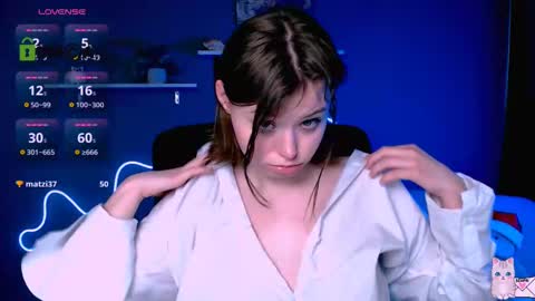 Snapshot of nikol_kitt chatting on 02.20.25 Little Niko  Help me reach my goals online show from 02.20.25
