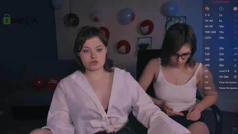 Snapshot of nikol_kitt chatting on 02.22.25 Little Niko  Help me reach my goals online show from 02.22.25