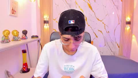    online show from 02.04.26