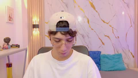    online show from 06.04.26