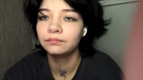 nikoli_naw online show from 01.06.25