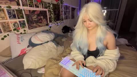 nikoli_naw online show from 10.11.25