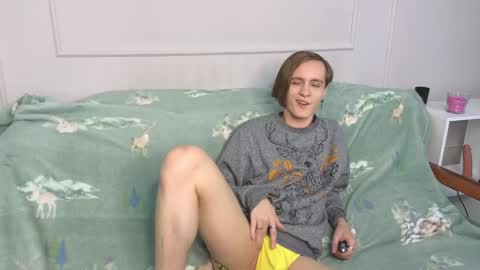 Snapshot of nikompell chatting on 01.07.25 niko online show from 01.07.25