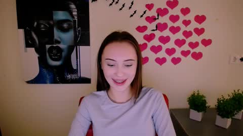 Snapshot of nikonara_ chatting on 12.25.24 nikonara_ online show from 12.25.24