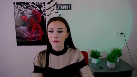 Snapshot of nikonara_ chatting on 03.03.25 nikonara_ online show from 03.03.25
