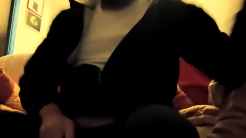 Niks online show from 11.24.25