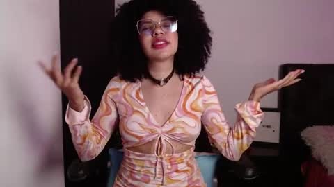 Snapshot of niky_golden chatting on 06.19.26 Nicole GTM-5 1100 pm - 700 am online show from 06.19.26