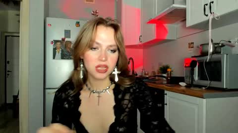 Snapshot of niky_jess chatting on 02.10.25 Veronica online show from 02.10.25
