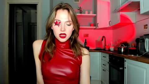 Snapshot of niky_jess chatting on 02.25.25 Veronica online show from 02.25.25