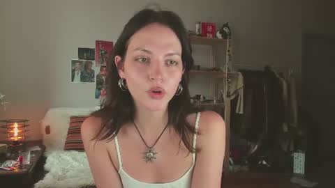 Snapshot of niky_jess chatting on 07.20.26 Veronica online show from 07.20.26