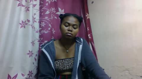 Snapshot of nilahmarie chatting on 09.12.25 nilah online show from 09.12.25