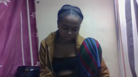 Snapshot of nilahmarie chatting on 09.18.25 nilah online show from 09.18.25