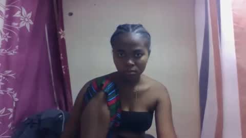 Snapshot of nilahmarie chatting on 09.25.25 nilah online show from 09.25.25