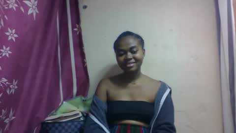 Snapshot of nilahmarie chatting on 10.04.25 nilah online show from 10.04.25
