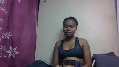Snapshot of nilahmarie chatting on 10.19.25 nilah online show from 10.19.25