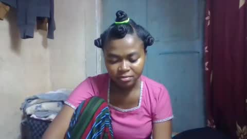 nilah online show from 04.14.26