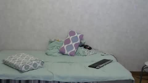 Snapshot of nilko80 chatting on 12.13.24 nilko80 online show from 12.13.24