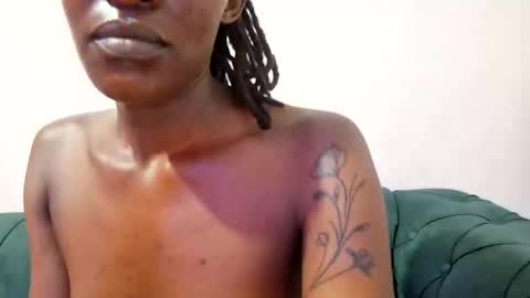 nina_bambi online show from 10.26.25