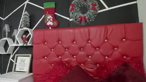Snapshot of nina_cute06 chatting on 12.23.24 Nina online show from 12.23.24