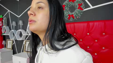 Snapshot of nina_cute06 chatting on 12.30.24 Nina online show from 12.30.24