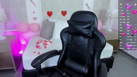 N I N A online show from 02.15.26