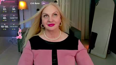 Snapshot of nina_deville chatting on 09.10.25 Nina online show from 09.10.25