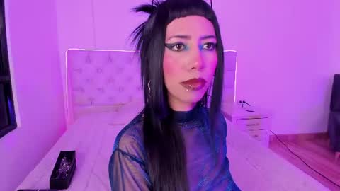 Nina Fox  online show from 06.09.26