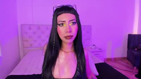Nina Fox  online show from 06.11.26