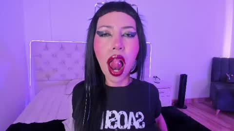 Nina Fox  online show from 06.12.26