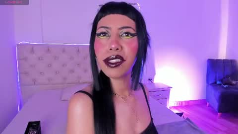 Nina Fox  online show from 06.30.26