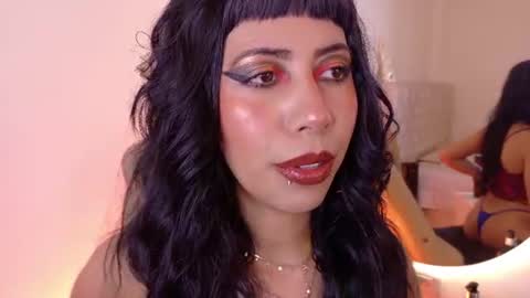 Nina Fox  online show from 07.26.26