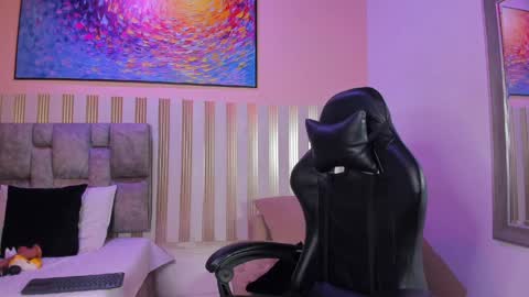 nina_glow_ online show from 03.30.26