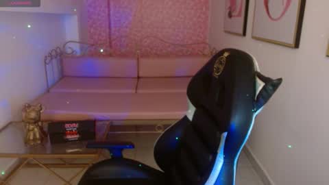 Nina online show from 03.27.26