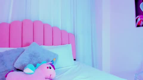 Nina online show from 11.05.25