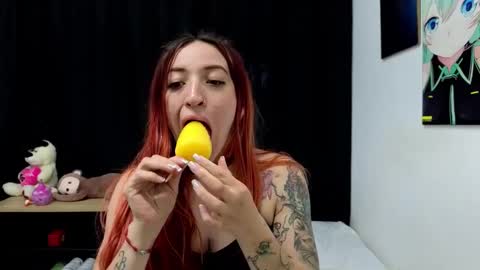 Snapshot of ninaa_fox chatting on 01.08.25 Ninaa fox online show from 01.08.25
