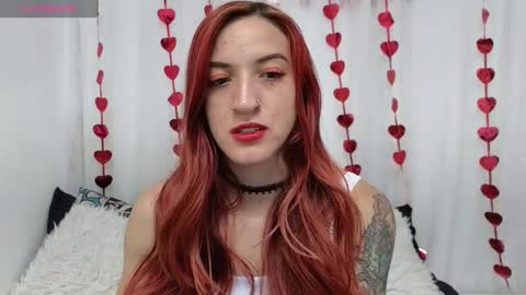Snapshot of ninaa_fox chatting on 09.22.25 Ninaa fox online show from 09.22.25