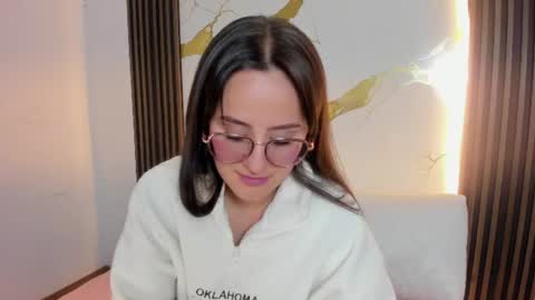 Nina online show from 06.09.26