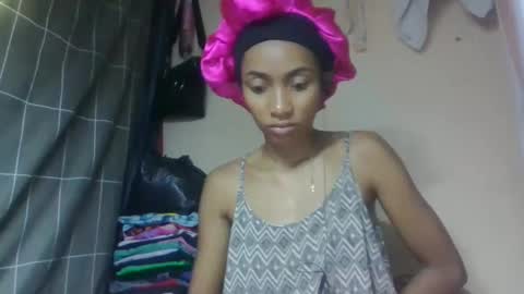 ninaeaa online show from 04.22.26