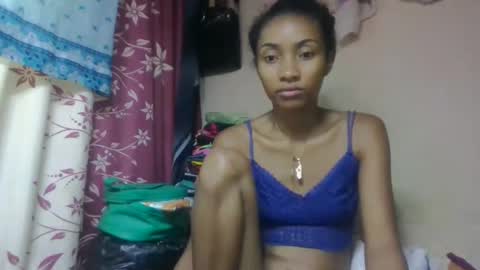 ninaeaa online show from 04.25.26