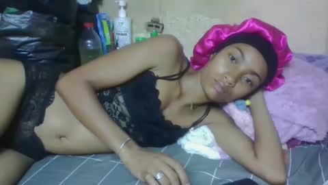 ninaeaa online show from 04.30.26