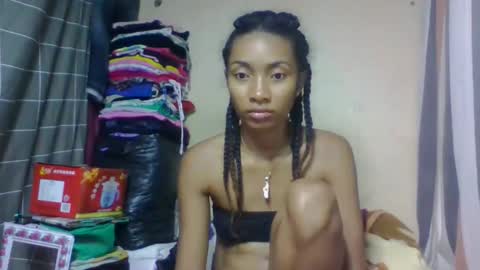 ninaeaa online show from 05.25.26