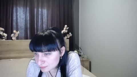 ninaflawlees online show from 04.24.26