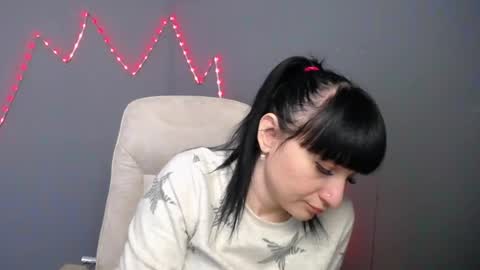 ninaflawlees online show from 04.28.26