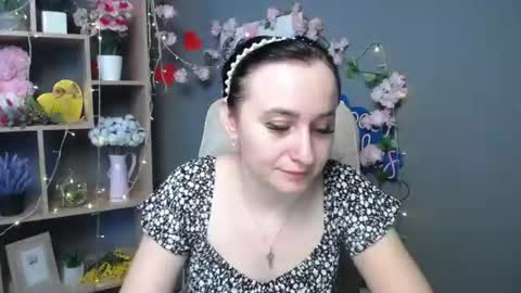 ninaflawlees online show from 07.03.26