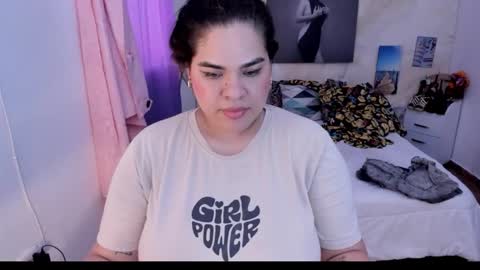 Snapshot of ninafuentes2x chatting on 02.11.26 NinaFuentes online show from 02.11.26