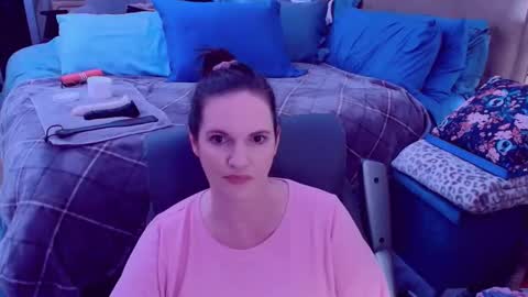 Snapshot of ninajaymes chatting on 04.10.26 Nina Jaymes online show from 04.10.26